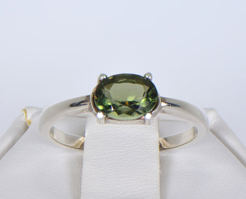 MOLDAVITE Glass Beautiful Faceted Ring - Size 5.75 - Jewelry