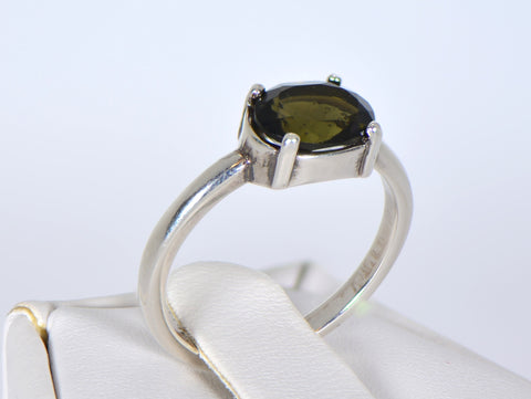 MOLDAVITE Glass Beautiful Faceted Ring - Size 5.75 - Jewelry