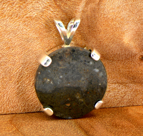 Lunar Meteorite Jewelry I Lúa Chea Pendant