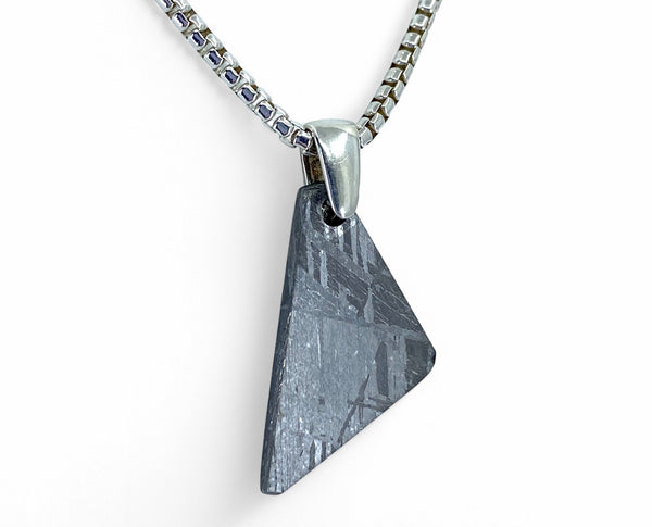 アクセサリー Etrarium Meteorite Necklace MUONIONALUSTA25SP_01ecopy-