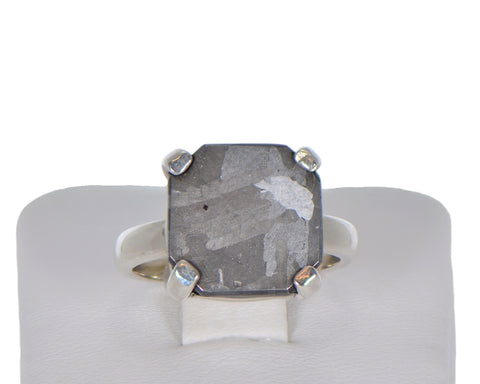 Etched HENBURY Meteorite Ring I Size 6 - Meteorite Jewelry
