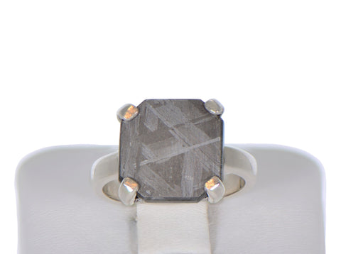 Etched HENBURY Meteorite Ring I Size 6 - Meteorite Jewelry