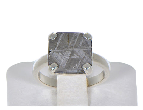 Beautiful Etched MUONIONALUSTA Meteorite Ring I Size 7.75 - Meteorite Jewelry