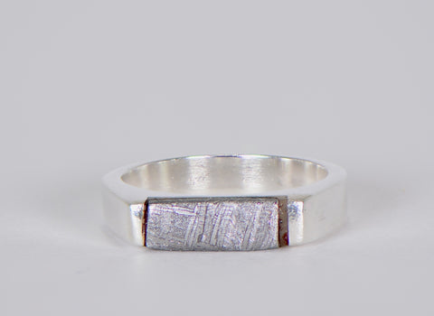 Beautiful Etched Gibeon Meteorite ring I Size 5 1/4  - Meteorite Jewelry